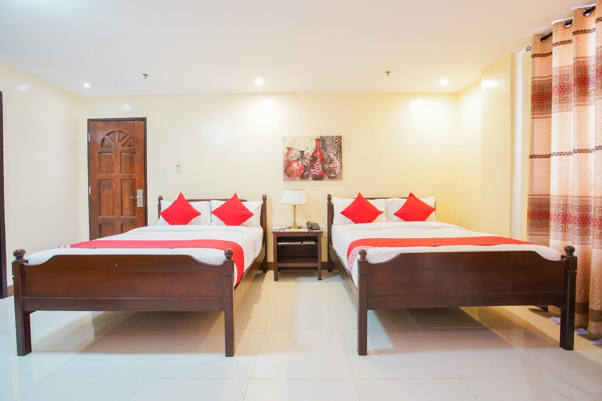 Oyo 236 Hotel Edmundo Pototan Extérieur photo