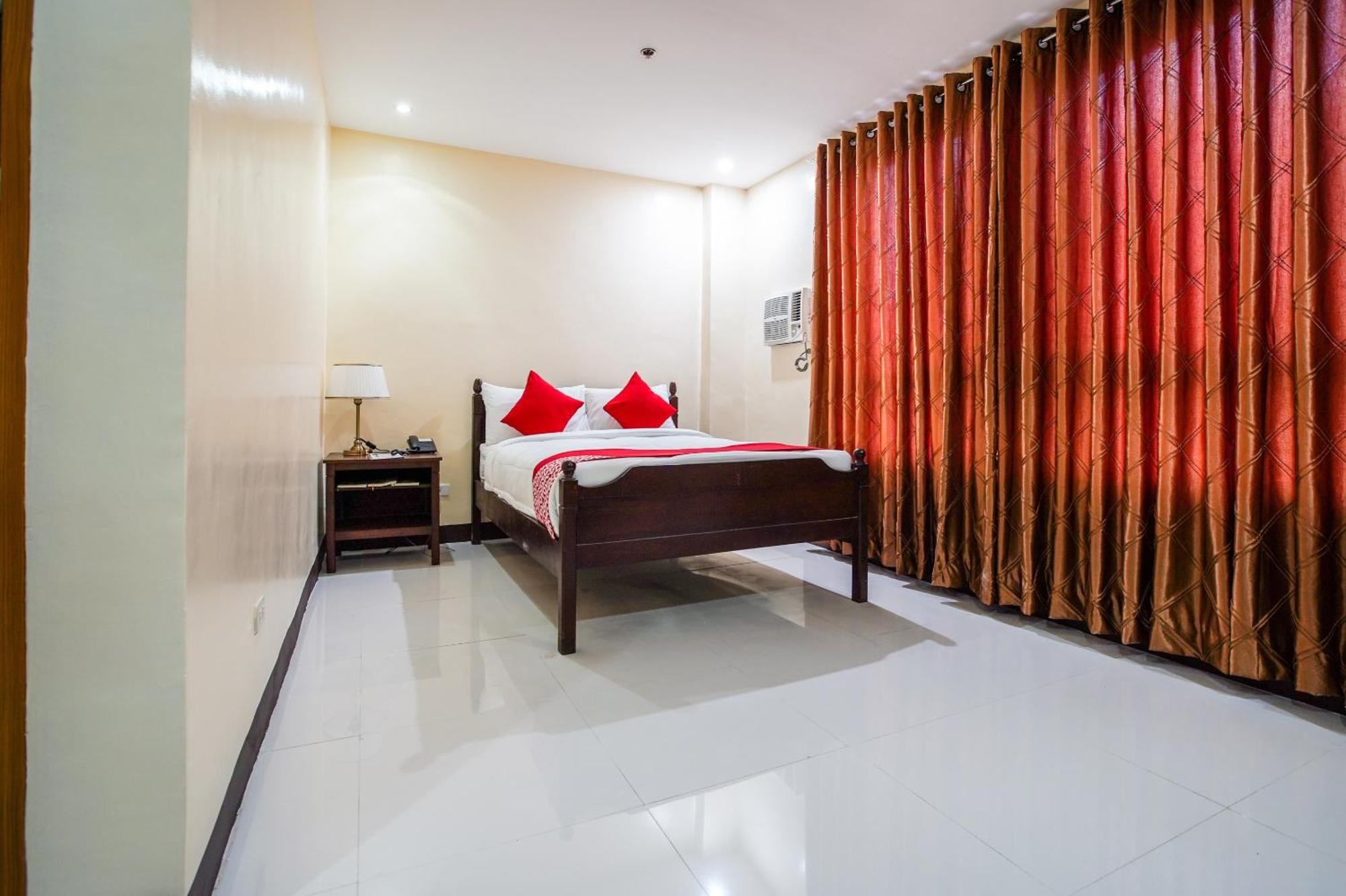 Oyo 236 Hotel Edmundo Pototan Extérieur photo