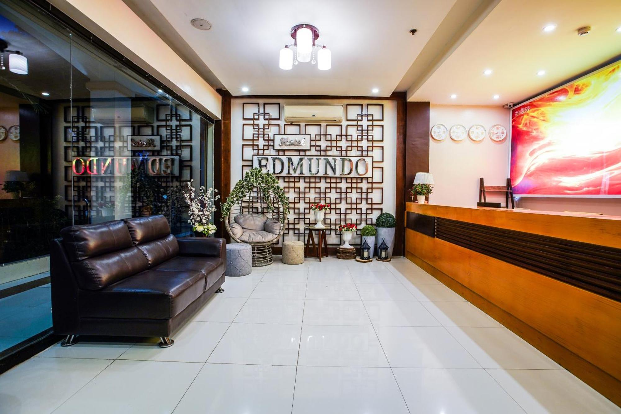 Oyo 236 Hotel Edmundo Pototan Extérieur photo