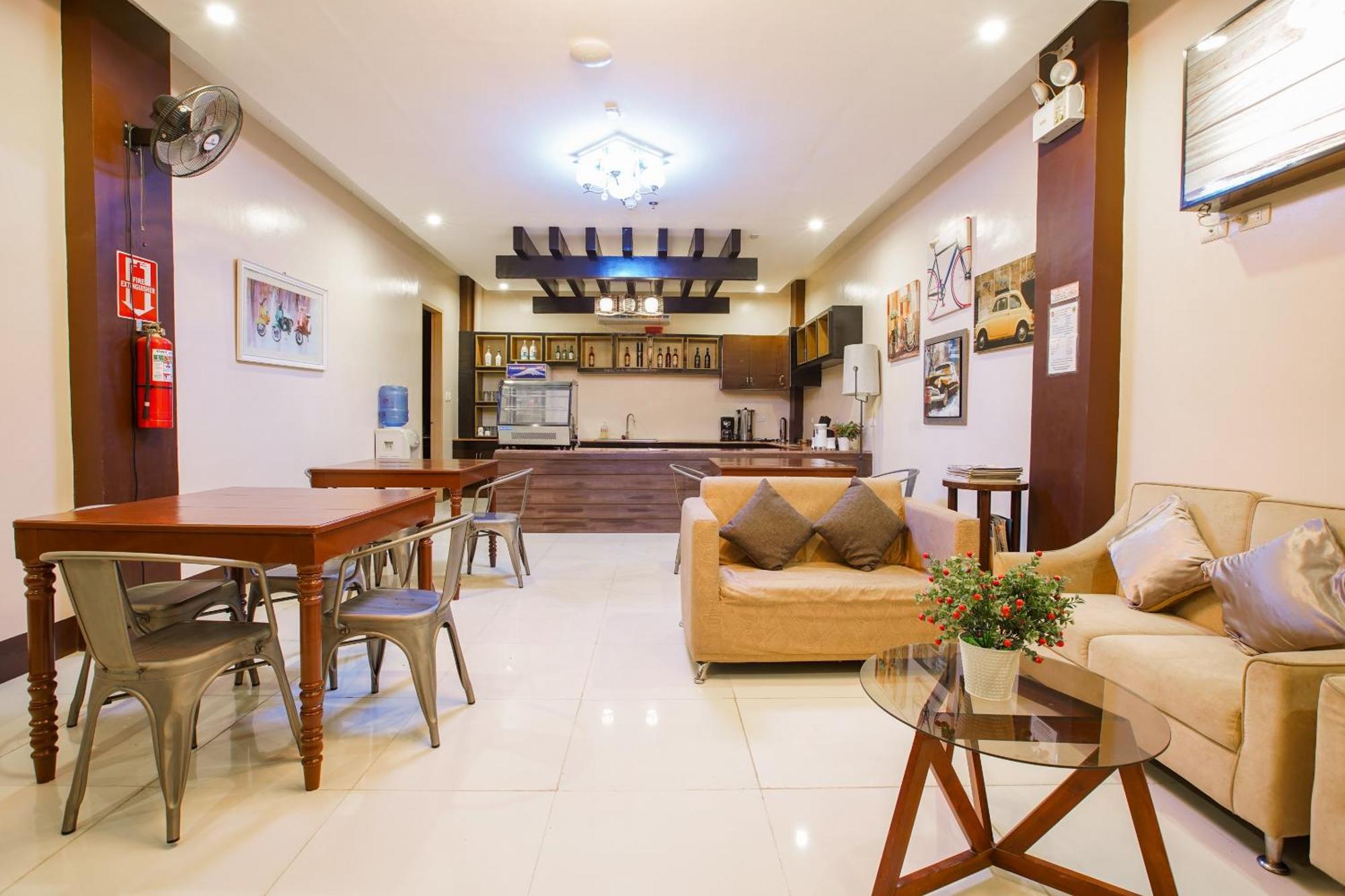Oyo 236 Hotel Edmundo Pototan Extérieur photo